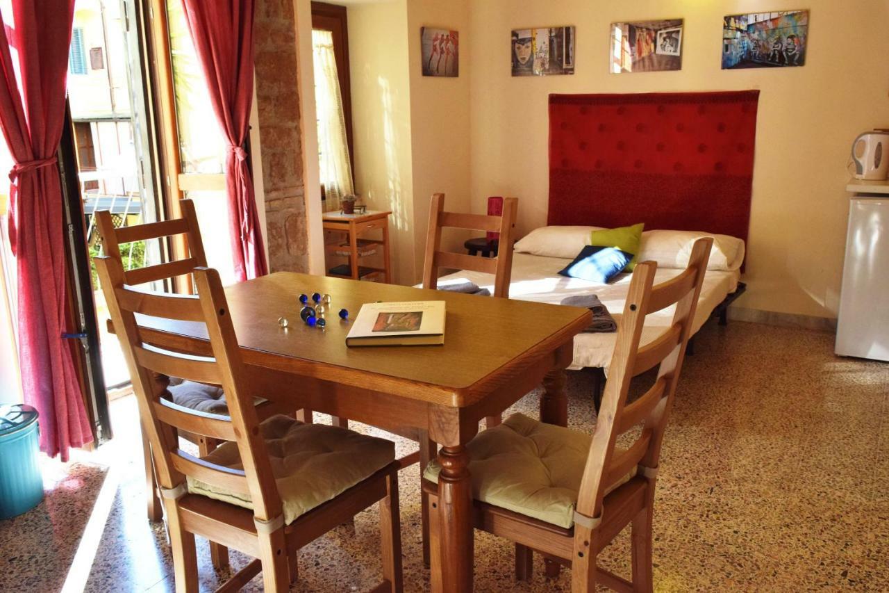 Via Capo D'africa 19 Apartamento *