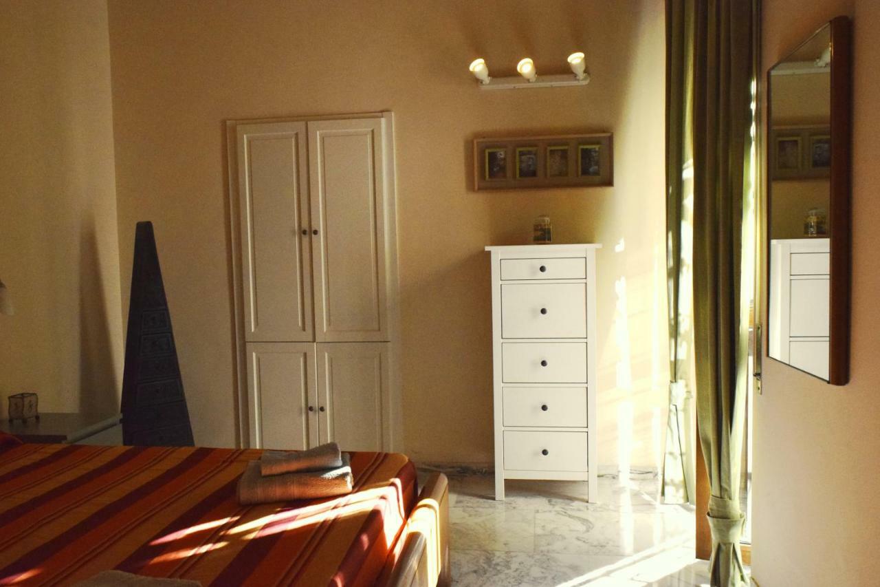 Via Capo D'africa 19 Apartamento